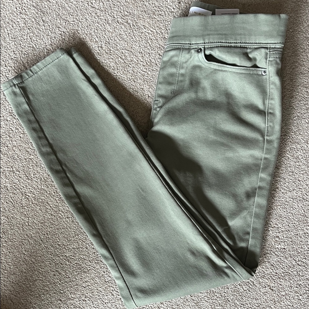 Levi pull on jean leggings